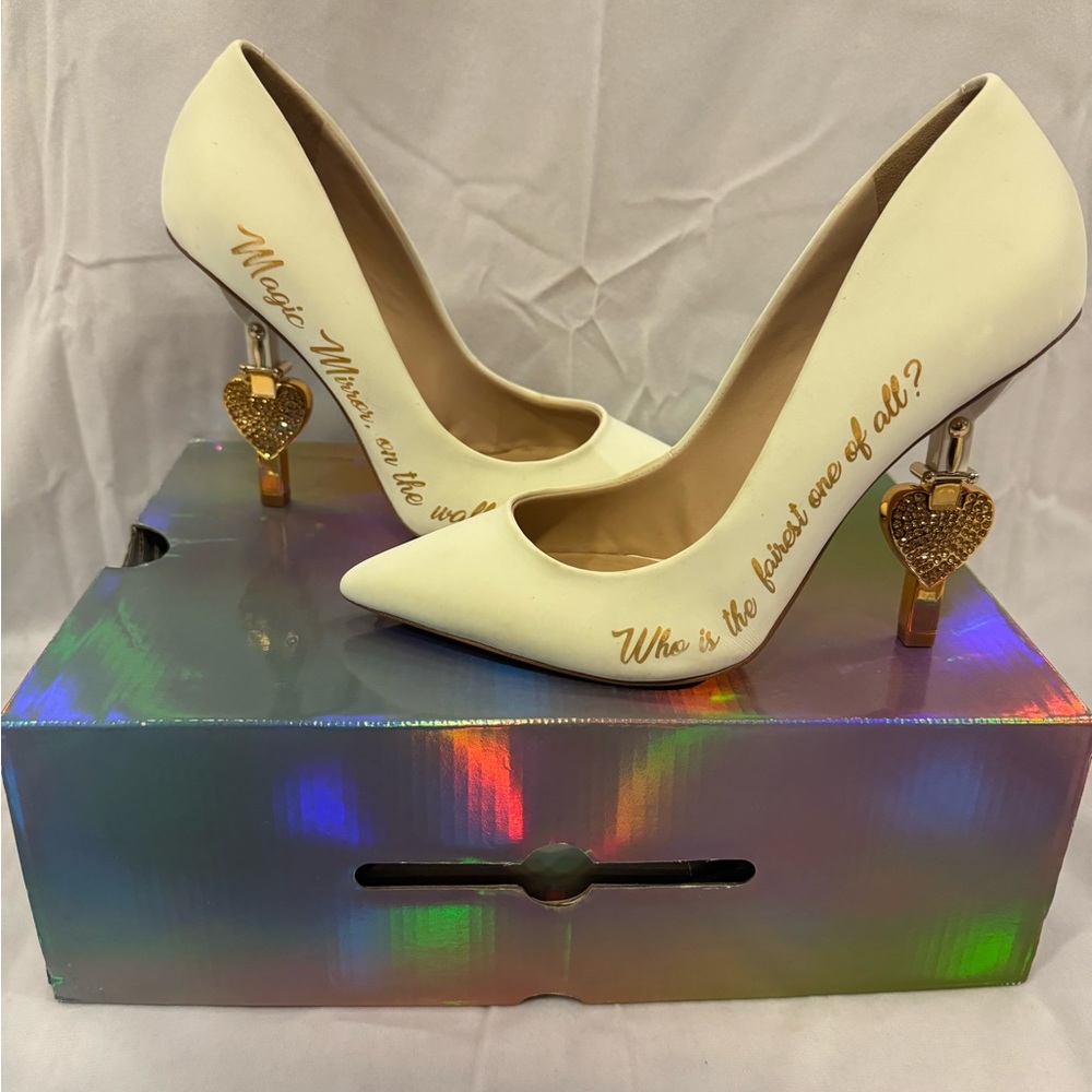 Disney x ALDO Snow White SnowSlipper Pumps